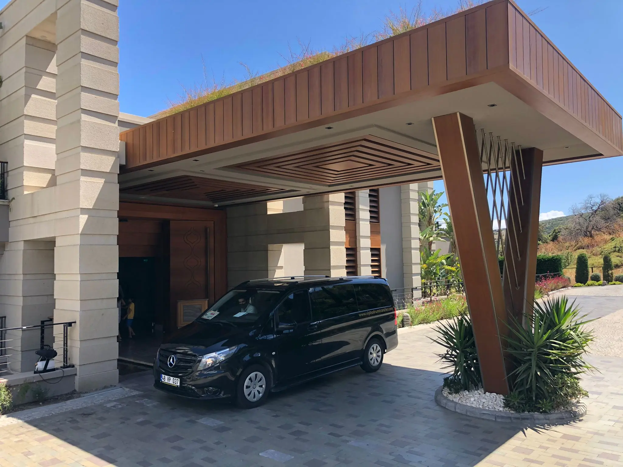 Yalıçiftlik Vip Transfer